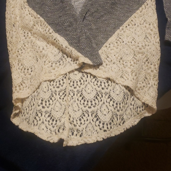 Rue 21 long sleeve cardigan size medium - Picture 2 of 4